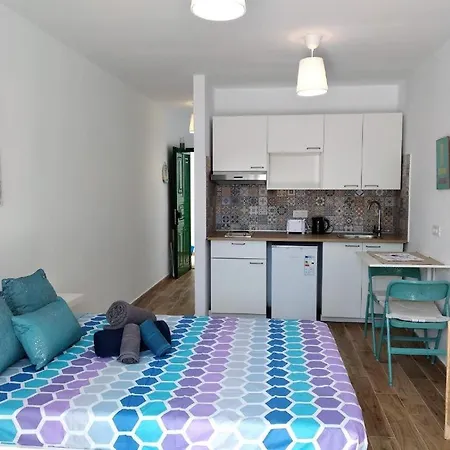 Marina Beach-apartamentos Tahiche * 코스타 테기세